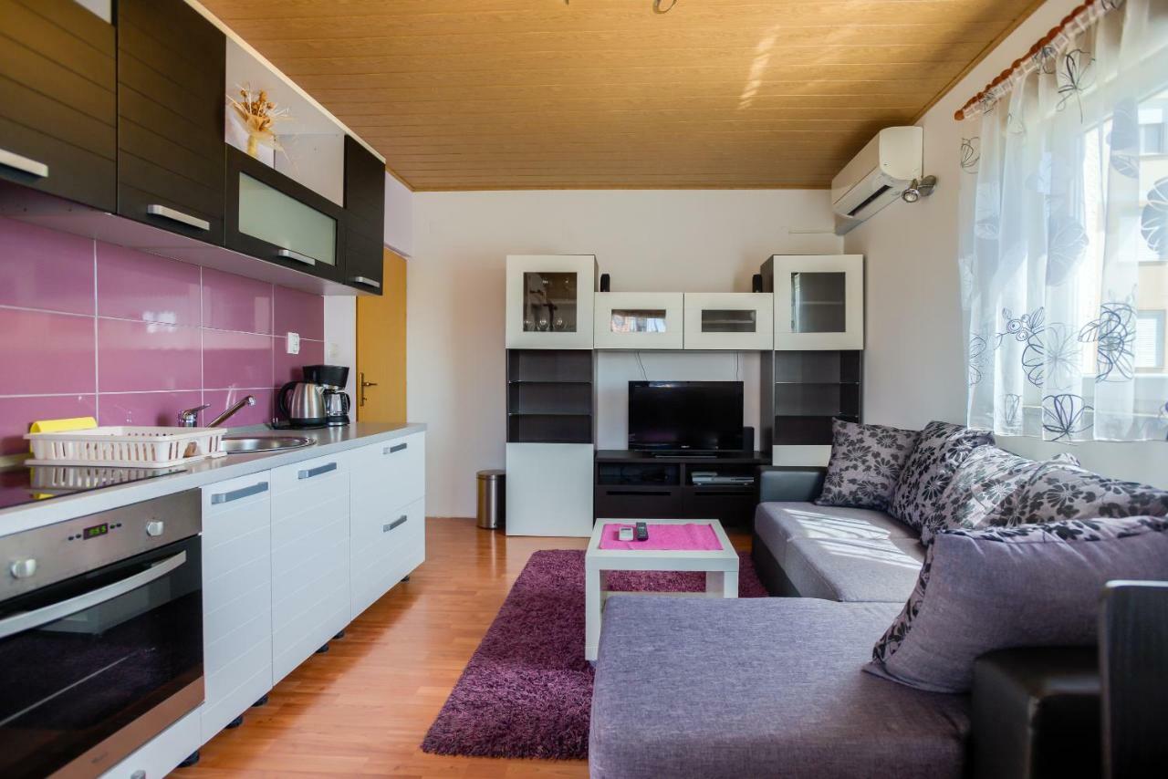 Apartment Monica Ližnjan Eksteriør billede
